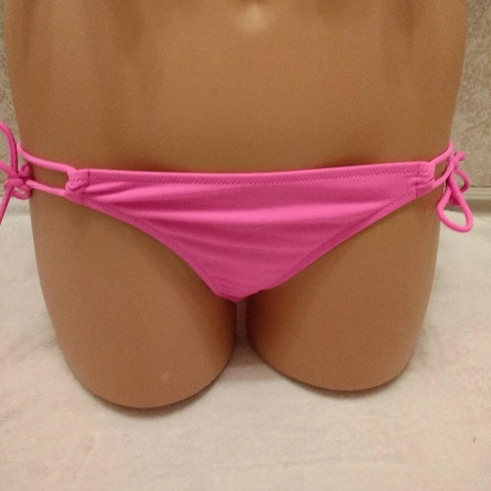Victoria's Secret Multicolor Ruffle Macrame Back Bikini - Picture 5 of 12